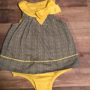 Girls dress (new)with attached bloomers. Size 3 mo